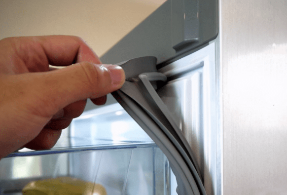 ？看完你也会换了！冰箱密封条如何更换